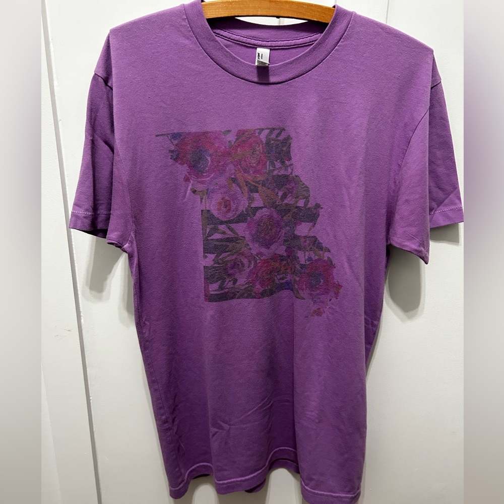 American Apparel Medium Missouri Roses Short‎ Sleeve Purple Tshirt